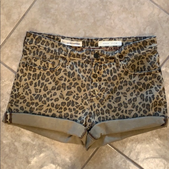 Anthropologie Pants - Anthropologie Pilcro Hypen Leopard shorts